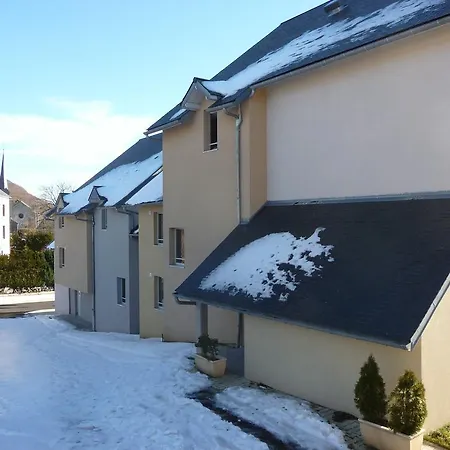 Aux Balcons Du Sancy Lägenhetshotell 3*