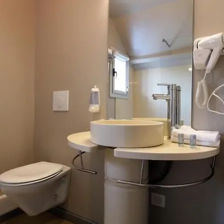 Aux Balcons Du Sancy Apart-hotel 3*