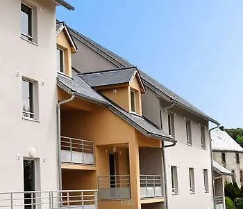 Aux Balcons Du Sancy Ξενοδοχείο με διαμερίσματα