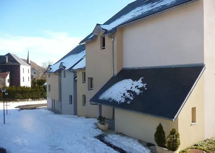 Aux Balcons Du Sancy Aparthotel 3*